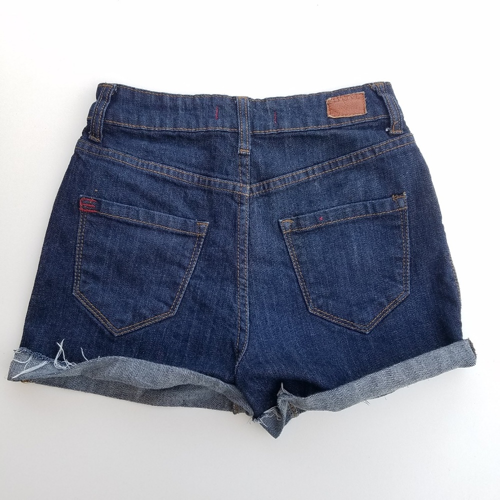 BDG | High Rise Dark wash cut off jean short folded hem 26 - Picture 2 of 5